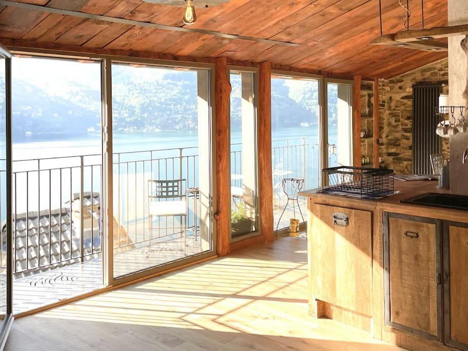 Romantic Home Stone With Amazing View Lake Of Como And Oleandra ラーリオ エクステリア 写真