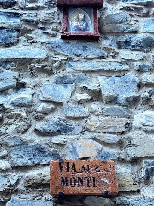 Romantic Home Stone With Amazing View Lake Of Como And Oleandra ラーリオ エクステリア 写真