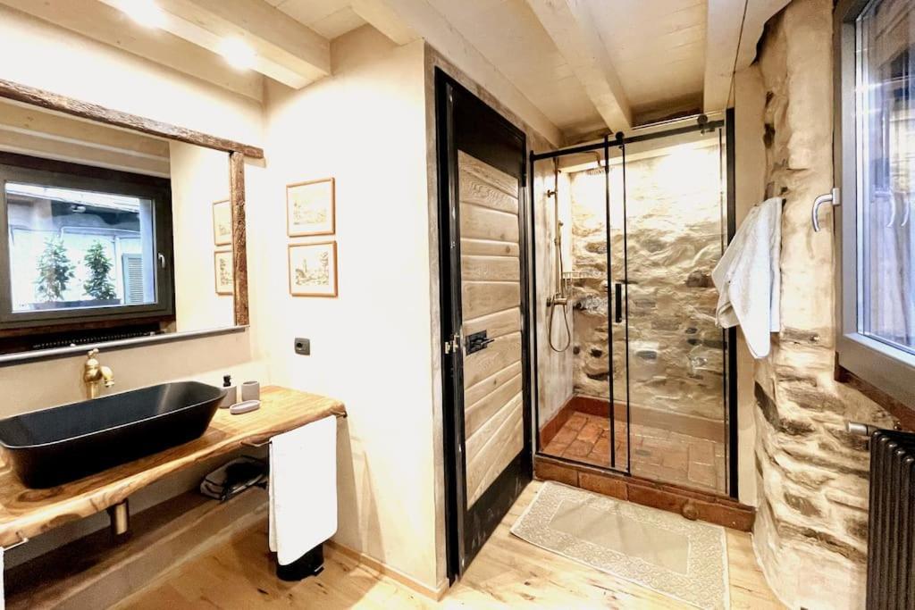 Romantic Home Stone With Amazing View Lake Of Como And Oleandra ラーリオ エクステリア 写真